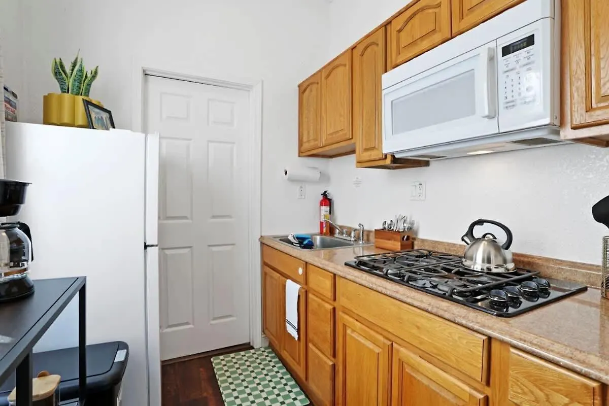 Apartment Cozy Upstairs Studio Near Downtown And The River Sacramento